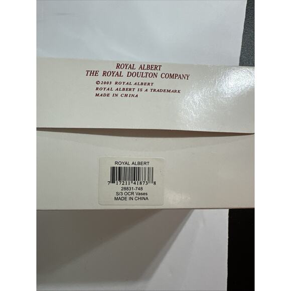 Vtg Royal Albert Old Country Roses Mini Bud Vases Boxed Set of (3) - 4 1/2" NEW - Picture 5 of 5